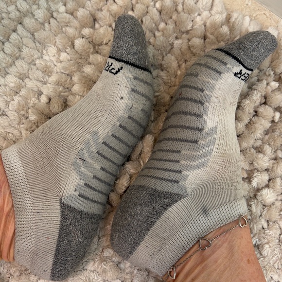 Ladies women's athletic white gym socks favorites GUC - Picture 3 of 6